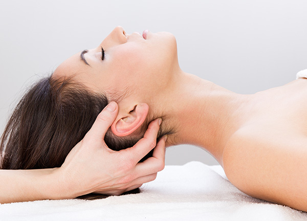 Indische Kopf-Massage in Kettwig bei Ningshen Thai Massage